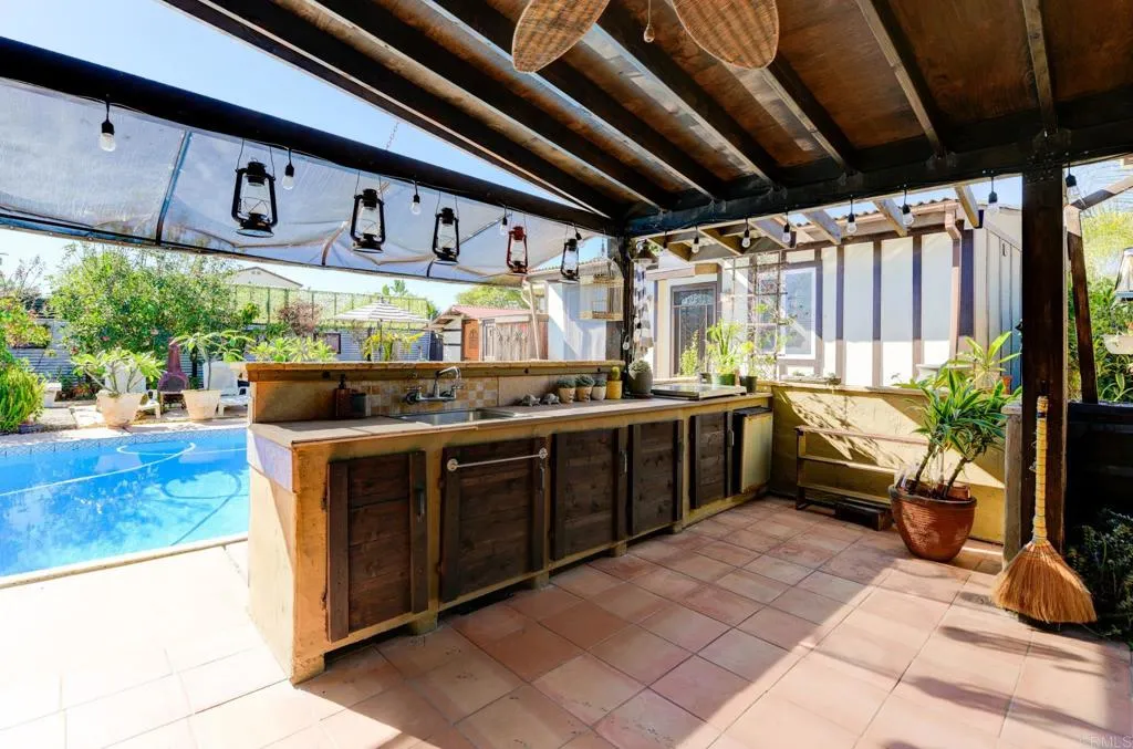 https://cdn.realtyfeed.com/cdn/127/306578852/8f56e358fe0c75c0c5836b55a643f79c.webp