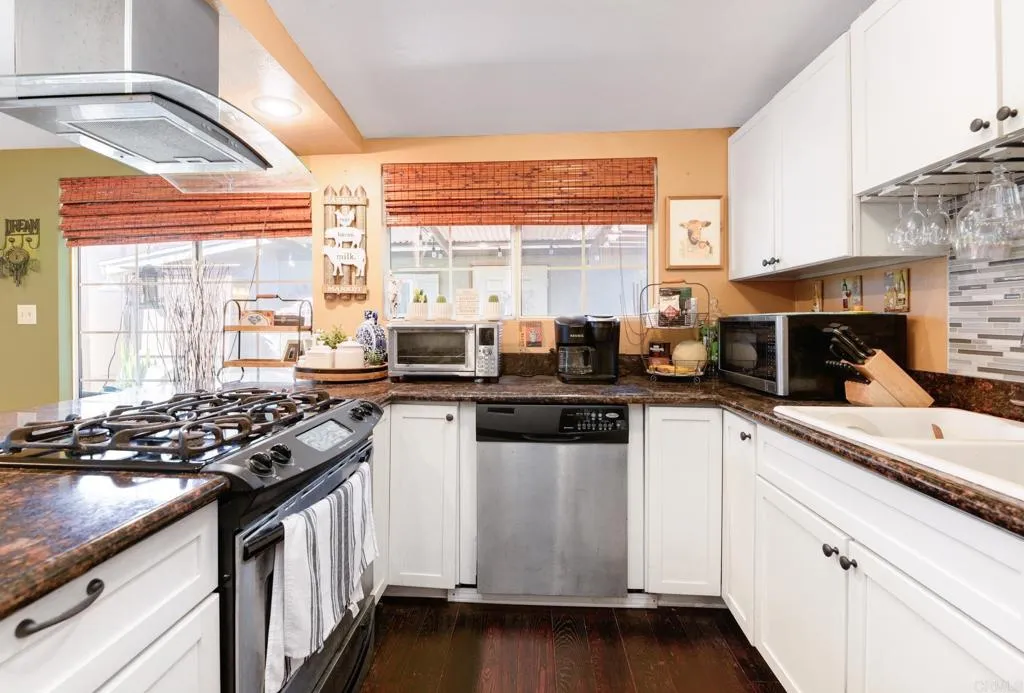 https://cdn.realtyfeed.com/cdn/127/306578852/c5517b9fb264172db5c37179ff8a2d47.webp
