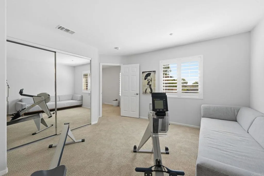 https://cdn.realtyfeed.com/cdn/127/306578855/6bd51970d5027df243960095d8d12522.webp