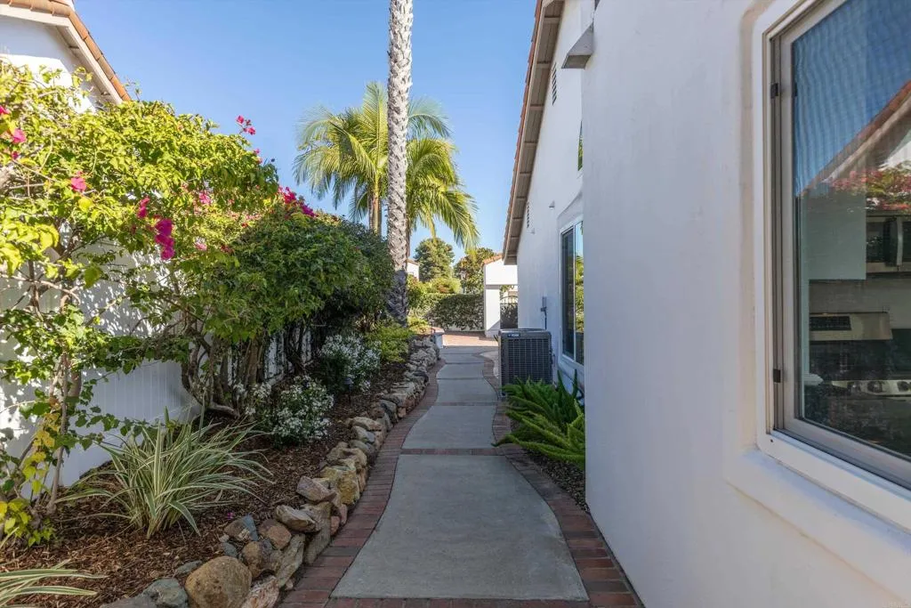 https://cdn.realtyfeed.com/cdn/127/306578899/9779a792b04505c0530e278bc700066c.webp