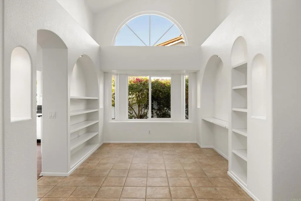 https://cdn.realtyfeed.com/cdn/127/306578899/e5806f699e2c6cb1174948402434d2d9.webp