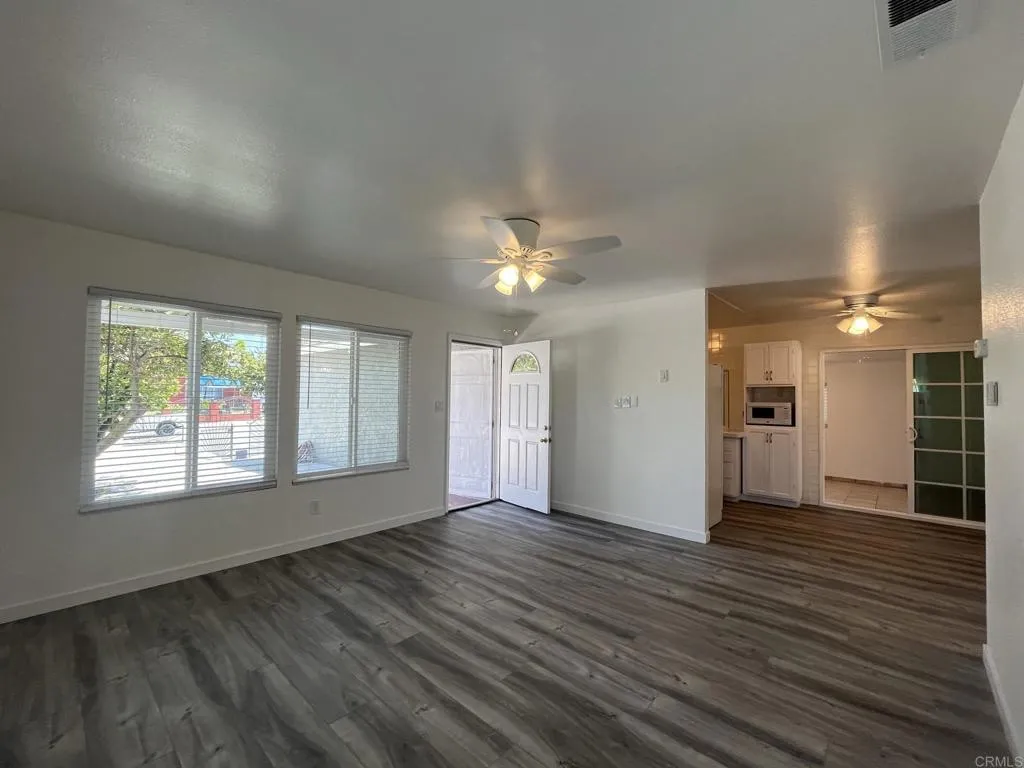 https://cdn.realtyfeed.com/cdn/127/306578903/fdc16d258c1eed5a74b0ce248f94c63c.webp