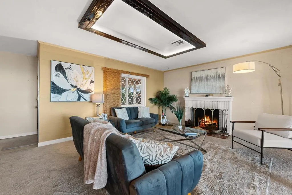 https://cdn.realtyfeed.com/cdn/127/306578905/7aa000e87489c58063037abdd669e819.webp