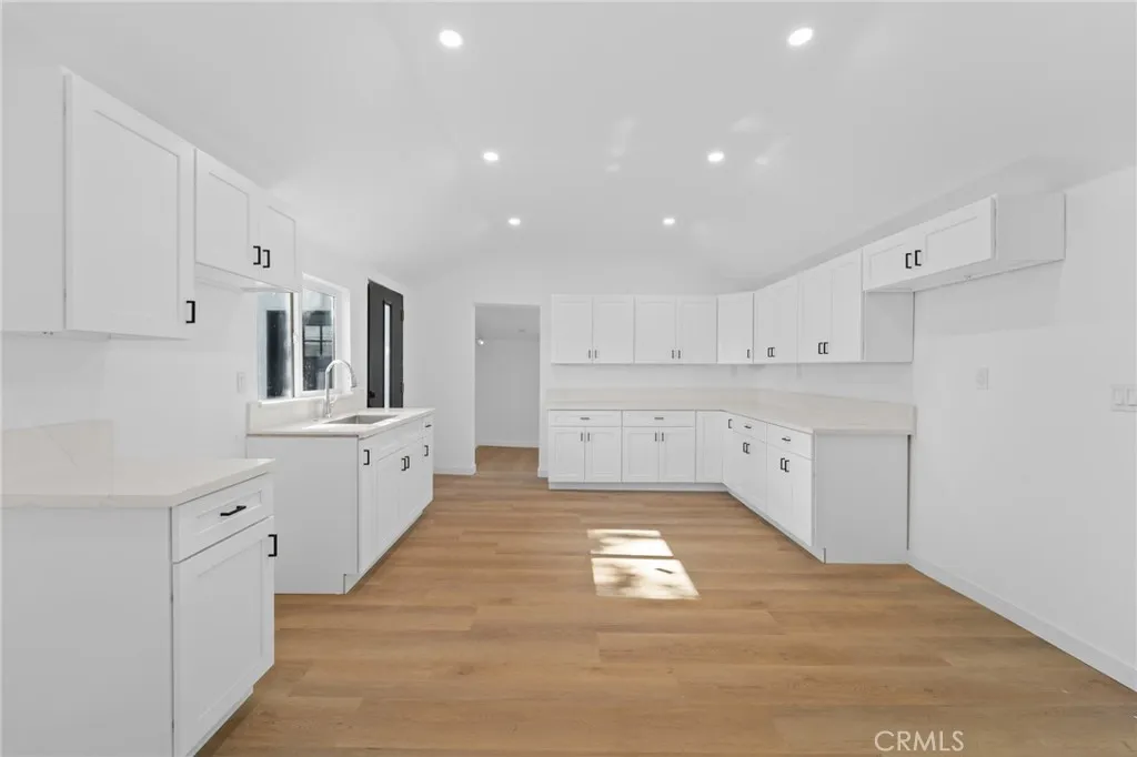 Northridge, CA 91324