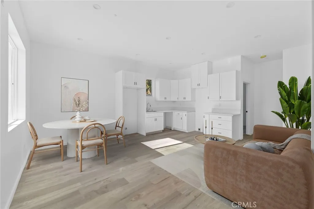 Northridge, CA 91324