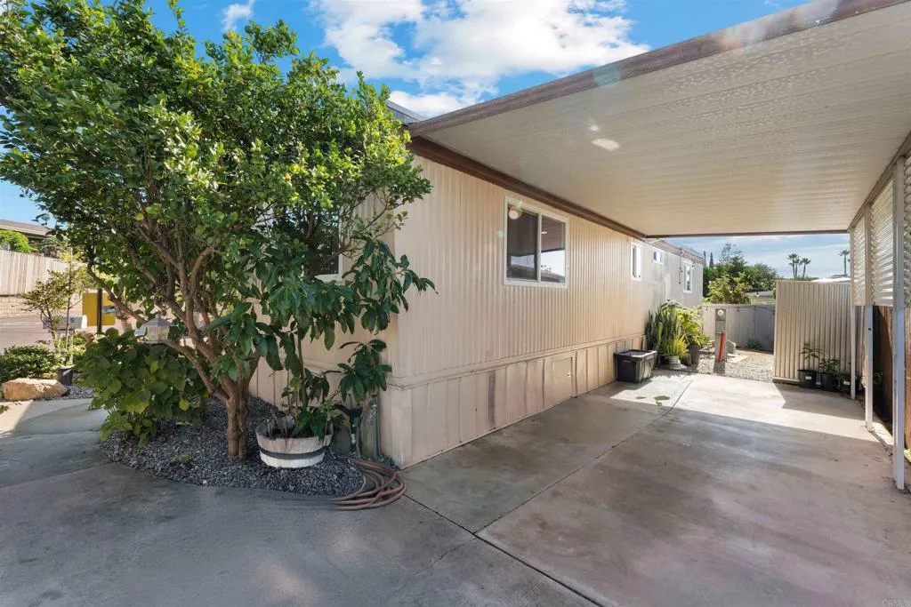 https://cdn.realtyfeed.com/cdn/127/306578957/c27260ddbe40184e9f18334fc7be2147.webp