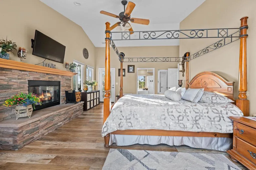 https://cdn.realtyfeed.com/cdn/127/306579017/728c9a6d98abe49b433a9692a1d11deb.webp