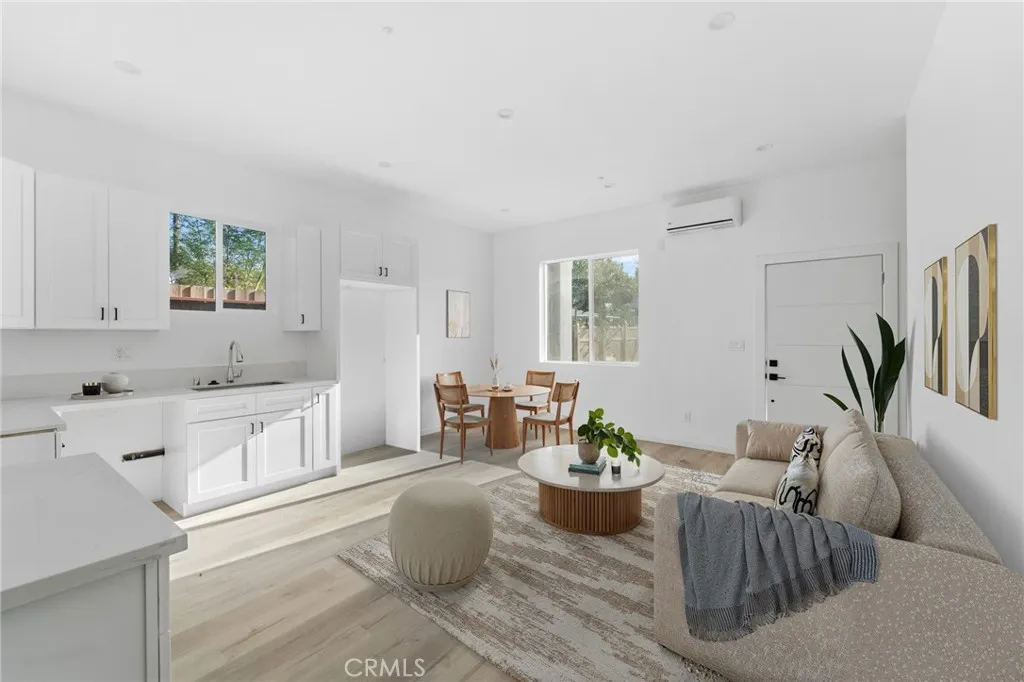 Northridge, CA 91324