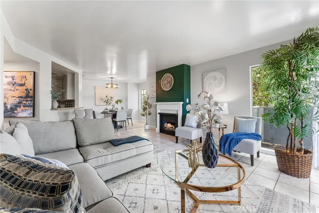 Long Beach, CA 90802