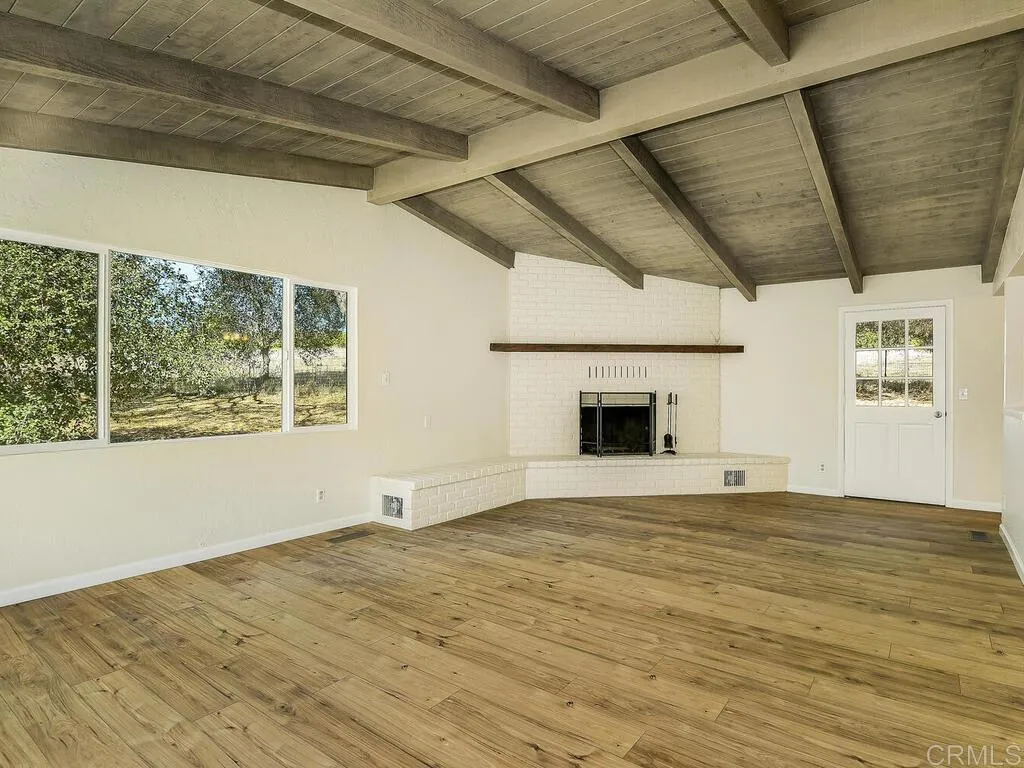 https://cdn.realtyfeed.com/cdn/127/306579500/c7e5c868695877b547b70a038c3a6a38.webp