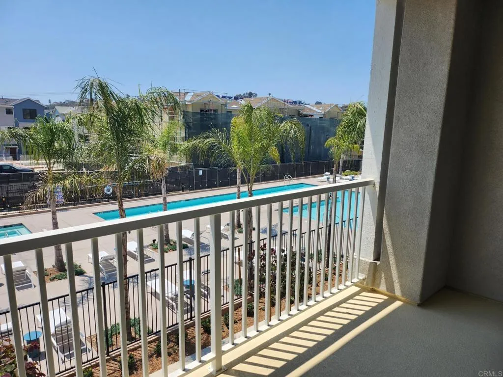 https://cdn.realtyfeed.com/cdn/127/306579572/92858e0056014480986014c27b916bd7.webp