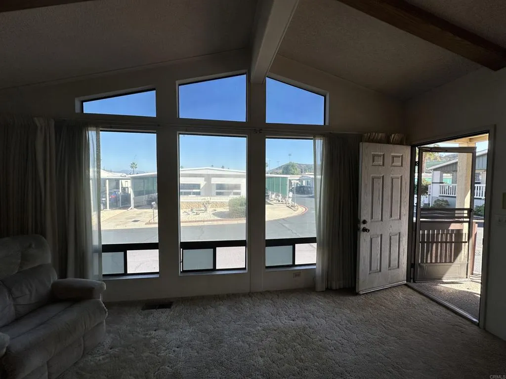 https://cdn.realtyfeed.com/cdn/127/306579671/1a8856a8445f04775f45f8e5d560a364.webp