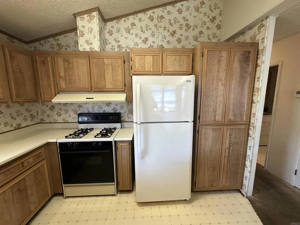 https://cdn.realtyfeed.com/cdn/127/306579671/b18e57ed873a24a3e375a933a189c478.webp