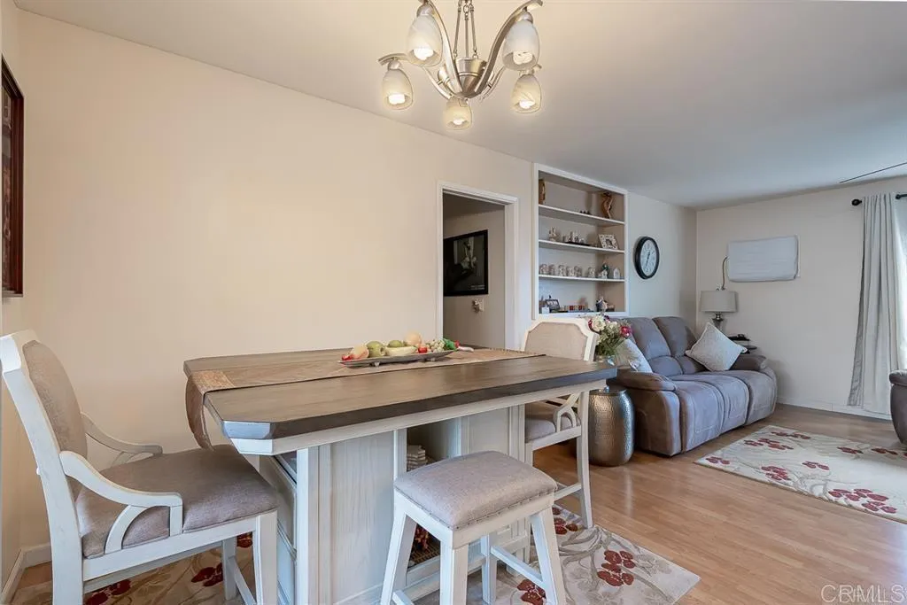https://cdn.realtyfeed.com/cdn/127/306579672/1c5deb017f61ea5e11ec794ee48bef78.webp