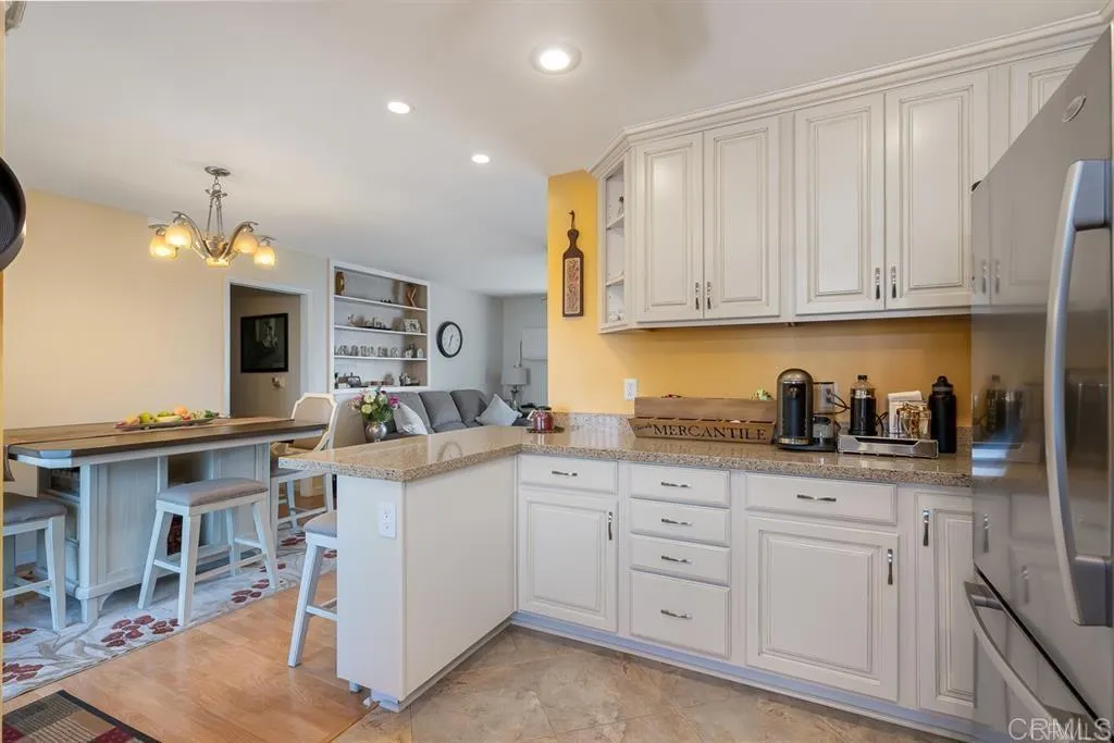 https://cdn.realtyfeed.com/cdn/127/306579672/4b61818ef729b49646b76bbb4b7aa6c8.webp