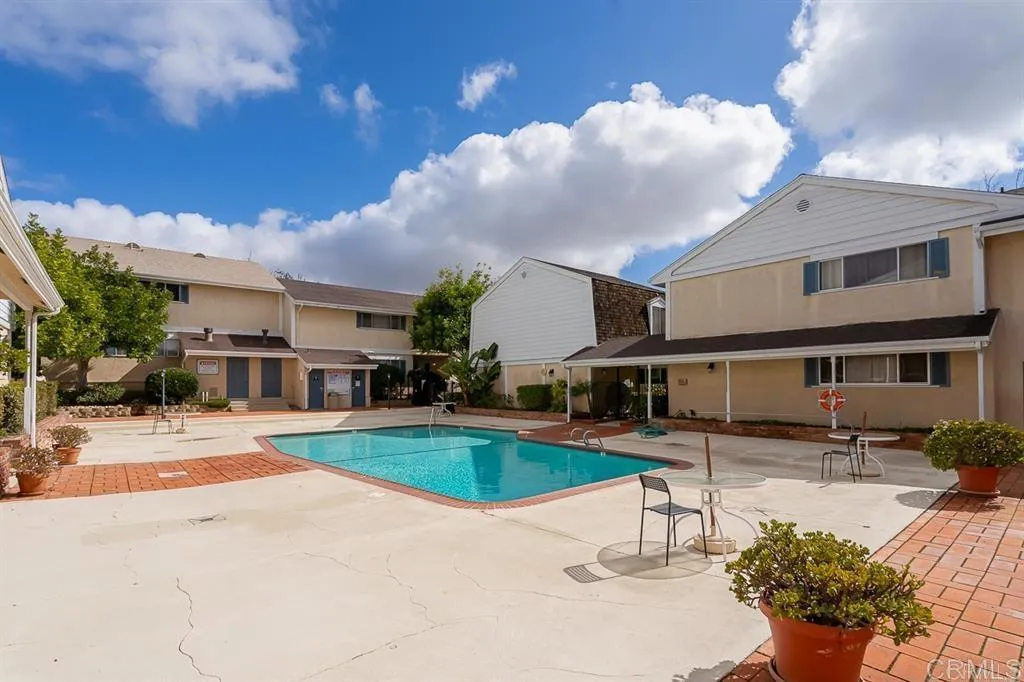 https://cdn.realtyfeed.com/cdn/127/306579672/50c9d68aaf2f42e22319012d507dd6c1.webp