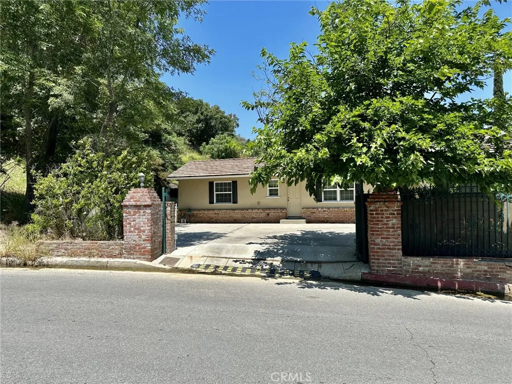 Sherman Oaks, CA 91403