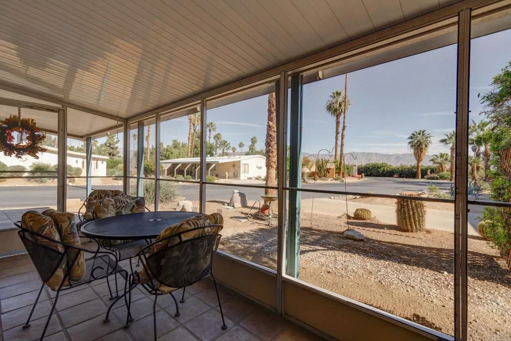https://cdn.realtyfeed.com/cdn/127/306579836/f6b470e1d4464b60590cc9497ac9d7e4.webp