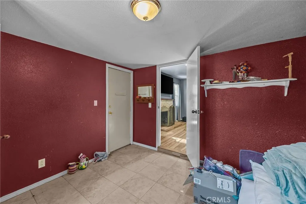 https://cdn.realtyfeed.com/cdn/127/306579990/21744cf988853e7d21b589af1f65a8f9.webp