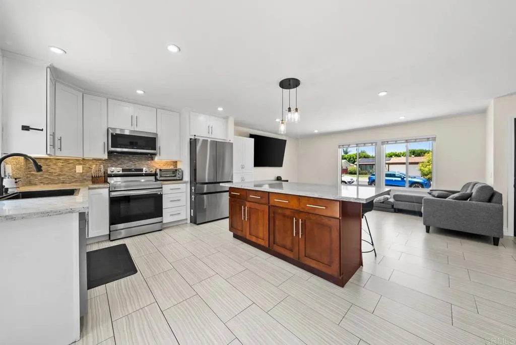 https://cdn.realtyfeed.com/cdn/127/306580096/1624020d5e0a92e361655077dc8e205a.webp