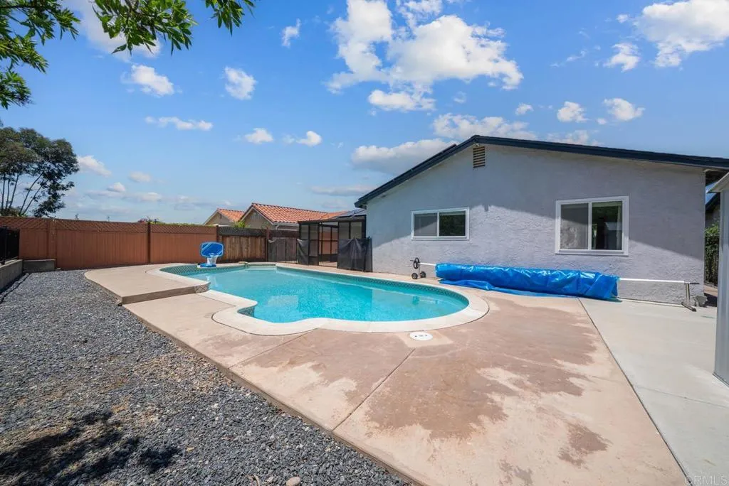 https://cdn.realtyfeed.com/cdn/127/306580096/efcc9e486e93ac44ae74dabb5955800a.webp