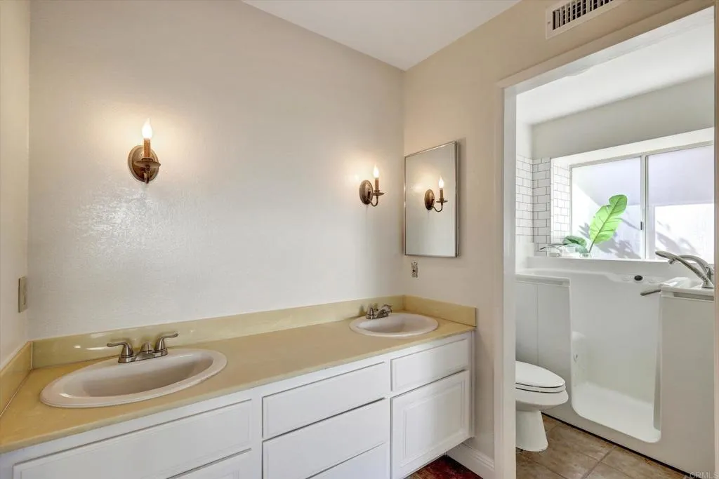 https://cdn.realtyfeed.com/cdn/127/306580173/18d685924f5d71e1d9c92cc9b0529f70.webp