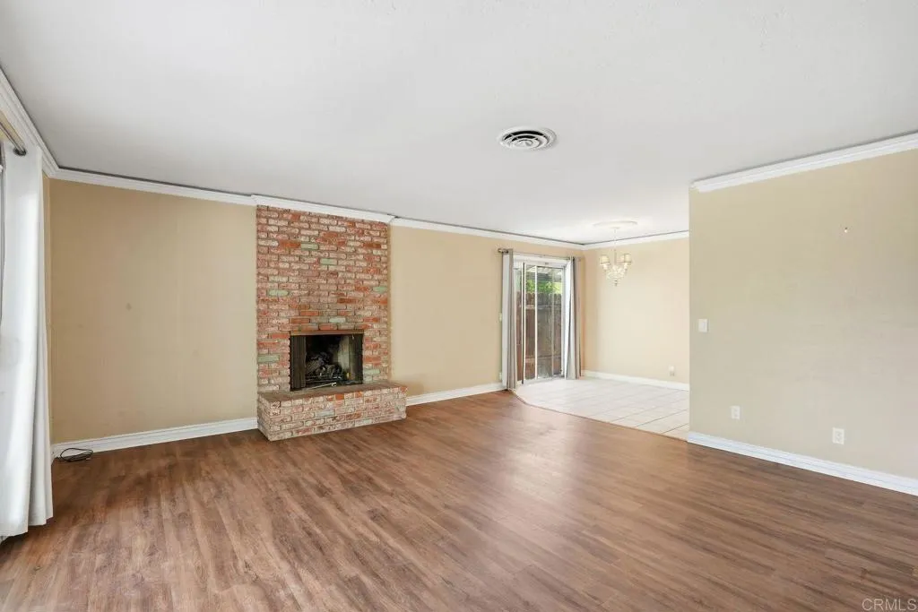 https://cdn.realtyfeed.com/cdn/127/306580184/aa5b7e169688a014446876080698db87.webp