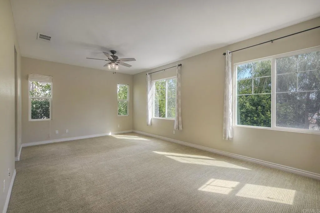 https://cdn.realtyfeed.com/cdn/127/306580254/098499479ffc20be42204aad16516061.webp
