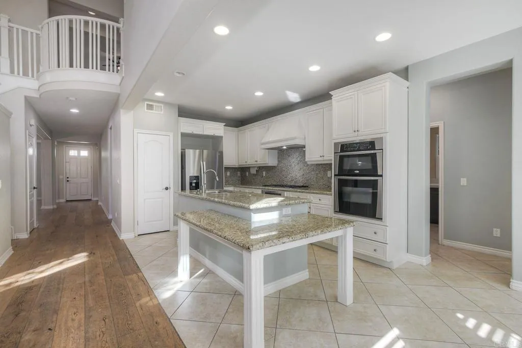 https://cdn.realtyfeed.com/cdn/127/306580254/eb7109806f786b2a0b169a1ecdd0034c.webp