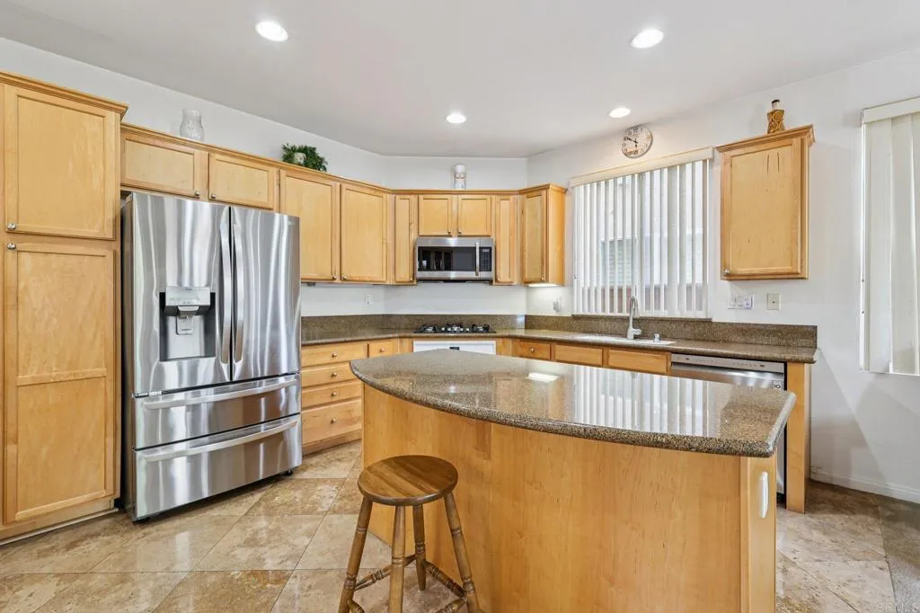 https://cdn.realtyfeed.com/cdn/127/306580290/c18c25e107947362fd15118fc754b90f.webp