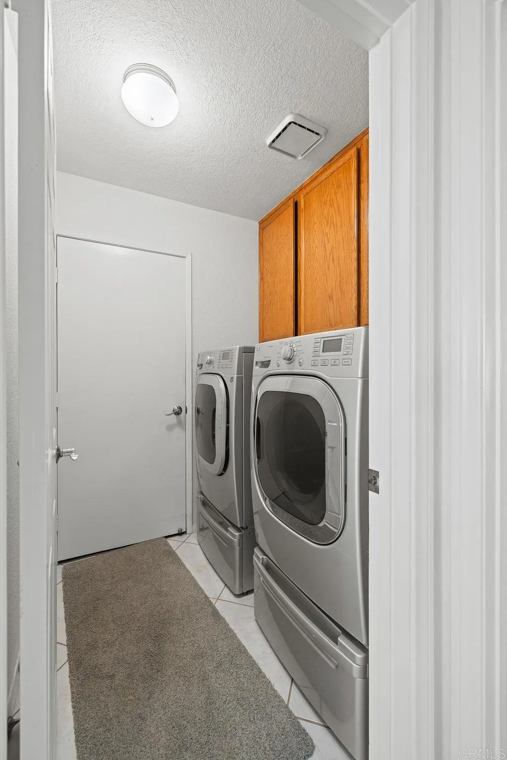 https://cdn.realtyfeed.com/cdn/127/306580342/df130290354a1f23ef4424998c33d399.webp