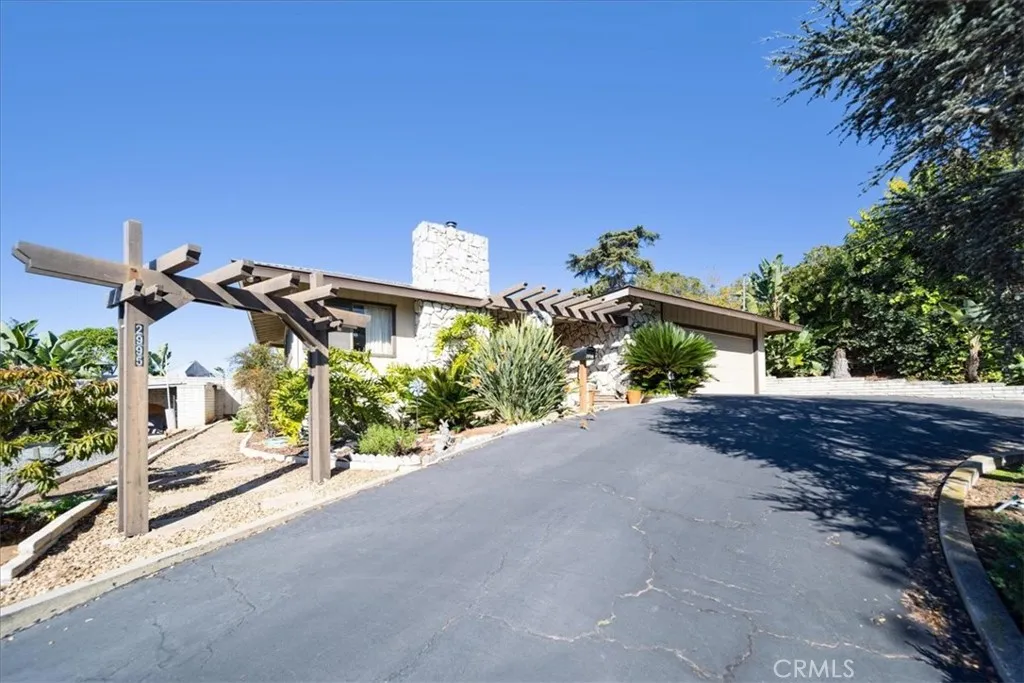 https://cdn.realtyfeed.com/cdn/127/306580350/82be0b86c511134408e503932cb9c1c7.webp
