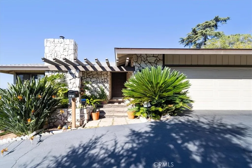 https://cdn.realtyfeed.com/cdn/127/306580350/ab13a04904820c6f634b4b7f0c1988eb.webp
