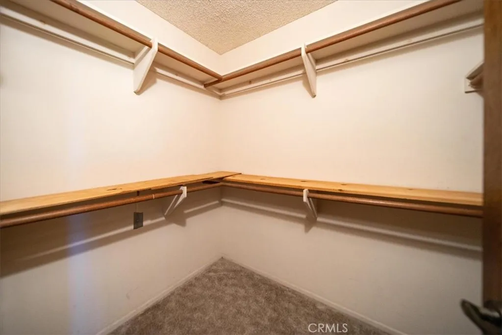 https://cdn.realtyfeed.com/cdn/127/306580350/bd3c6658fb6258bafa4a210501882b6a.webp