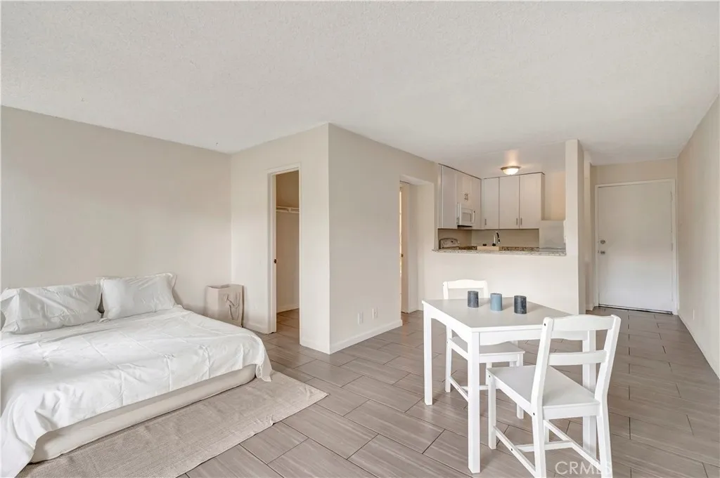 https://cdn.realtyfeed.com/cdn/127/306580402/758a1497bcc086758a714e8dc365d56b.webp