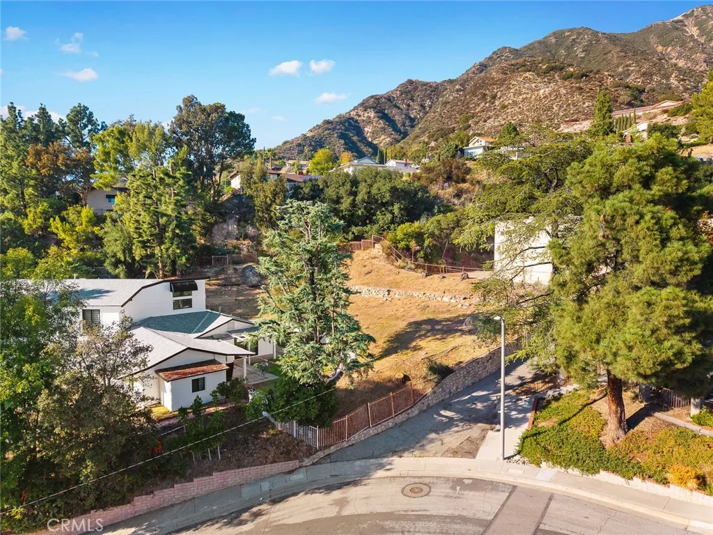 La Crescenta, CA 91214