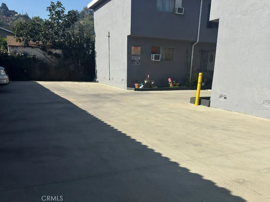 2714 Queen, Los Angeles, CA 90039 - Photo 2 of 10, Los Angeles, CA
