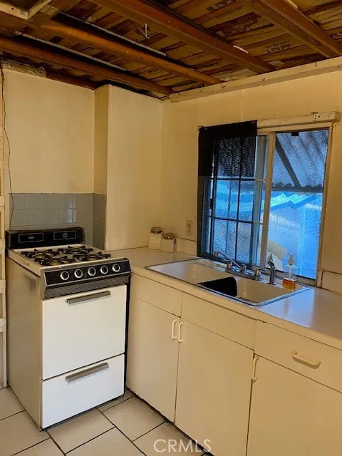 2767 W 1st, Santa Ana, CA 92703 - Photo 4 of 15, Santa Ana, CA