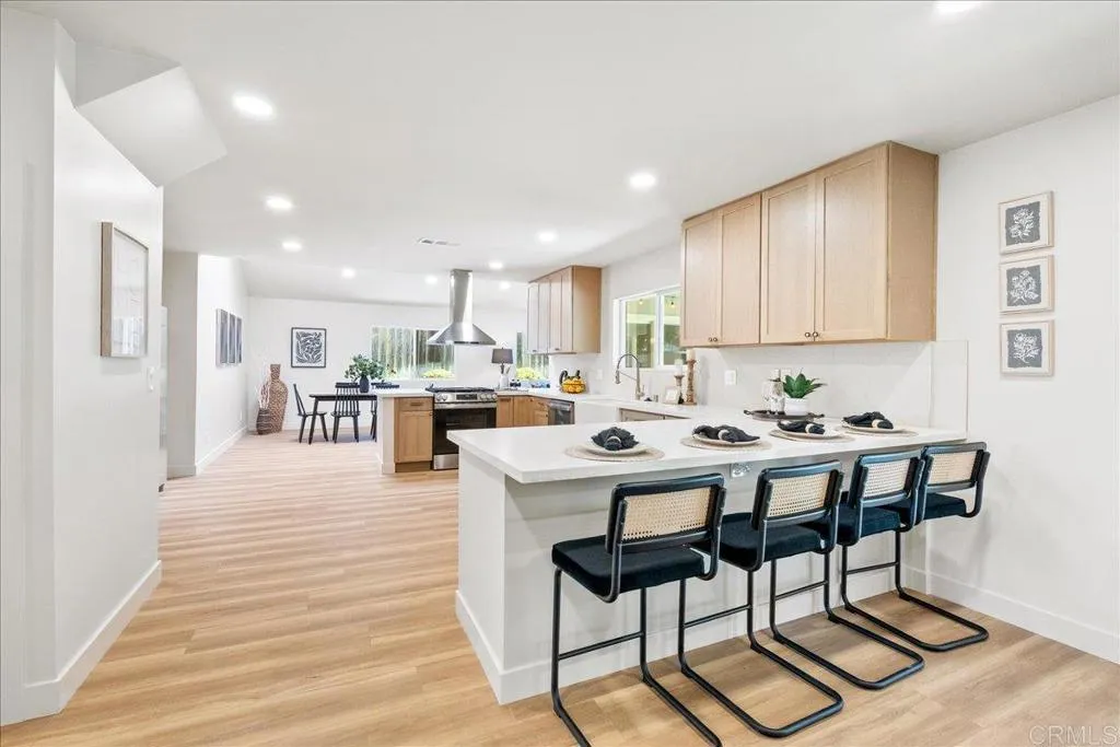 https://cdn.realtyfeed.com/cdn/127/306580791/7b5d3f991926d4765546e8d5a4d80393.webp