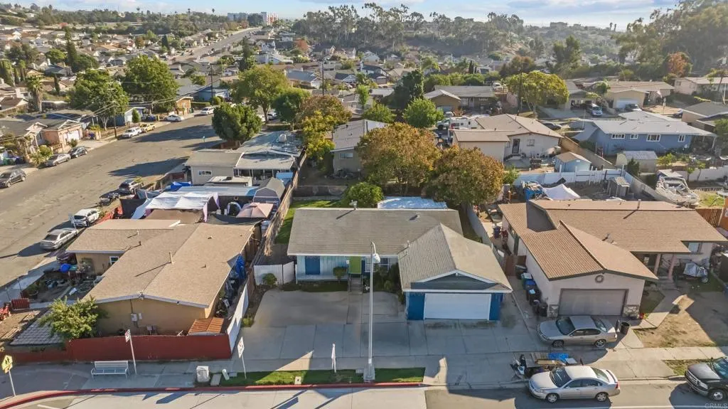 https://cdn.realtyfeed.com/cdn/127/306580923/f6f6ac56dacff0a94a82a47f058d2ba6.webp