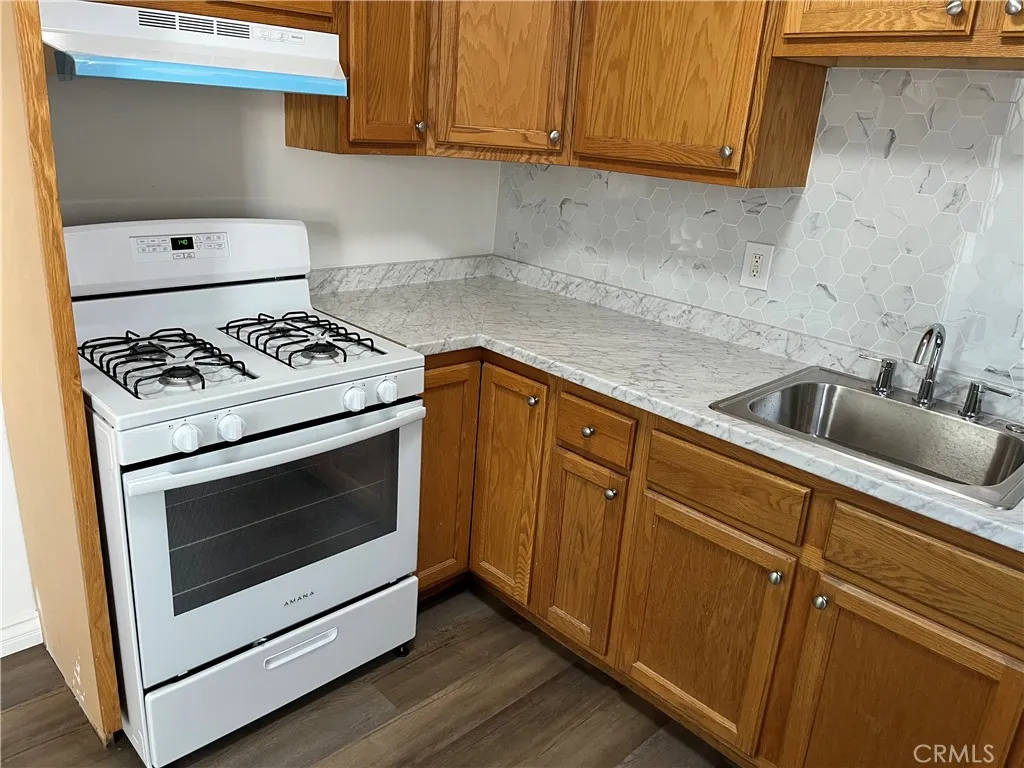 10341 Karmont, South Gate, CA 90280 - Photo 4 of 22, South Gate, CA