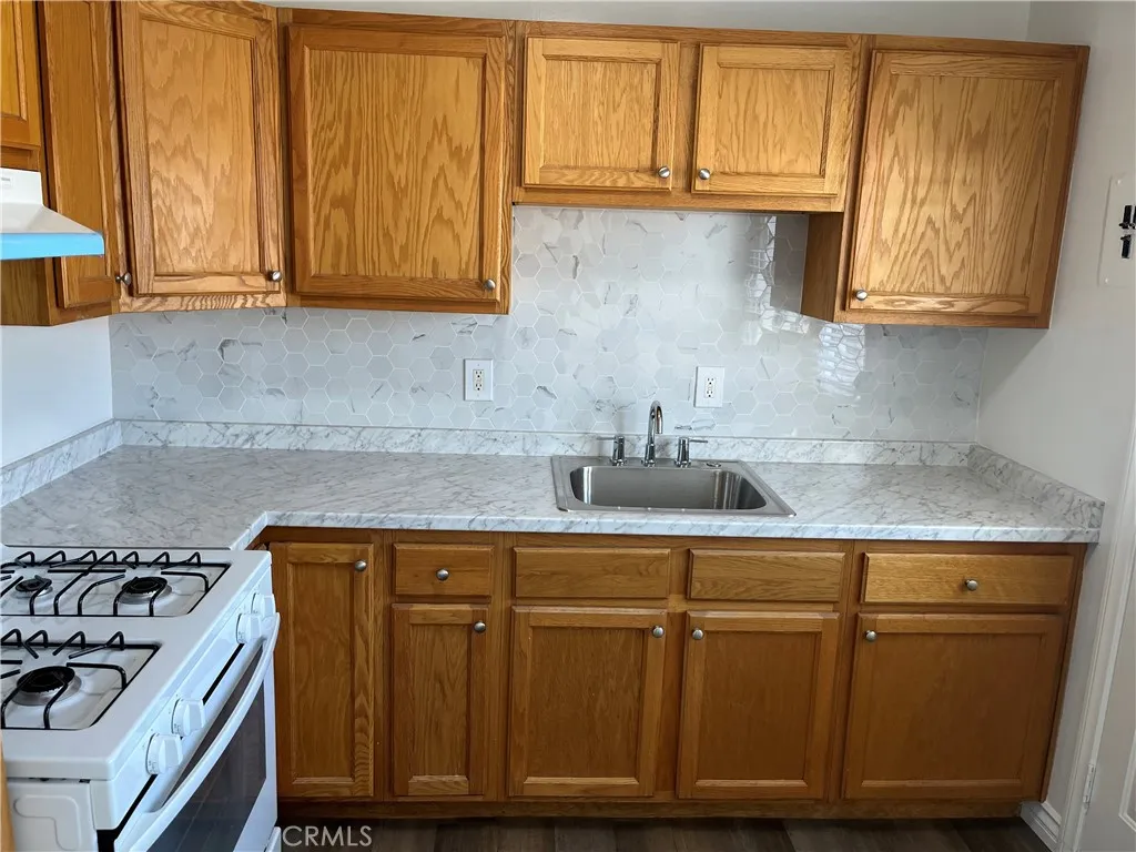 10341 Karmont, South Gate, CA 90280 - Photo 3 of 22, South Gate, CA