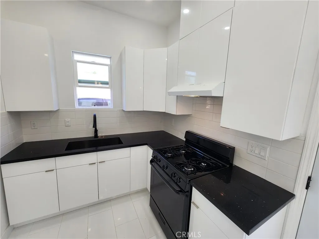 Sun Valley, CA 91352