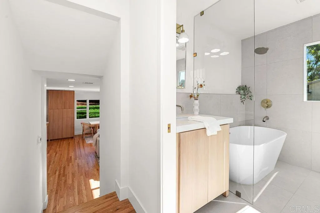 https://cdn.realtyfeed.com/cdn/127/306580973/a32d98111558408051bcafb25c904564.webp