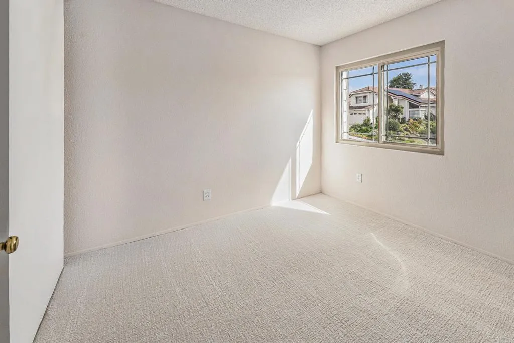 https://cdn.realtyfeed.com/cdn/127/306581054/5e5476347f2b3c28ff9cc78e95d90957.webp