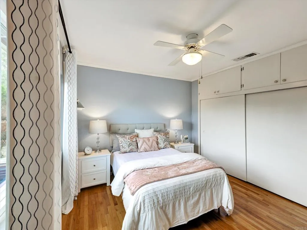 https://cdn.realtyfeed.com/cdn/127/306581111/3c27f52547498f84b25e1f5875a104c7.webp
