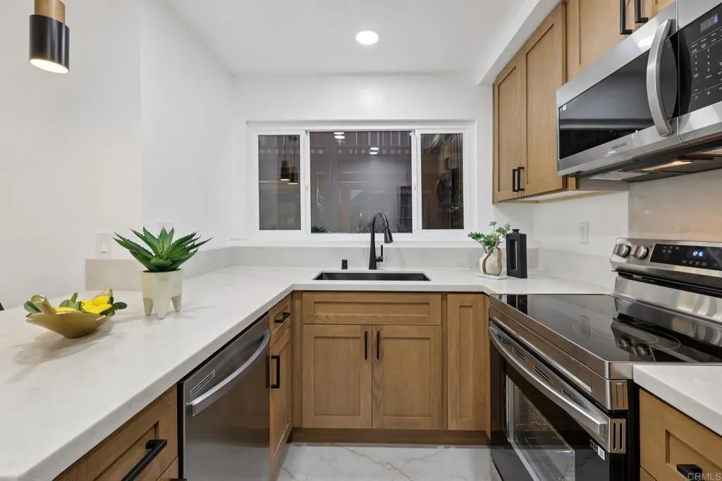 https://cdn.realtyfeed.com/cdn/127/306581118/36d745d94833f265473b624bd60da3cd.webp