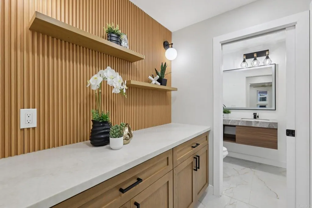 https://cdn.realtyfeed.com/cdn/127/306581118/7881bed198885085b7b1bbc1cb9a1fad.webp