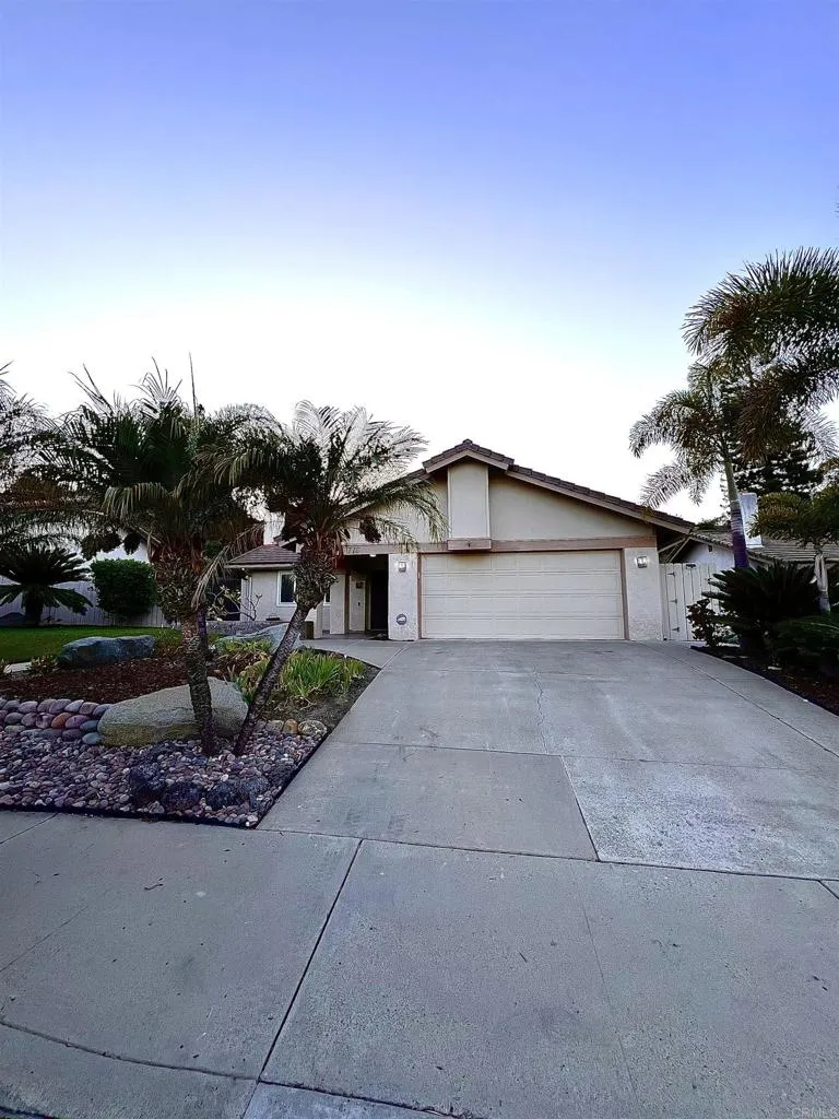 https://cdn.realtyfeed.com/cdn/127/306581120/8bf25429c4b8b62b7a950c05ac1b893b.webp
