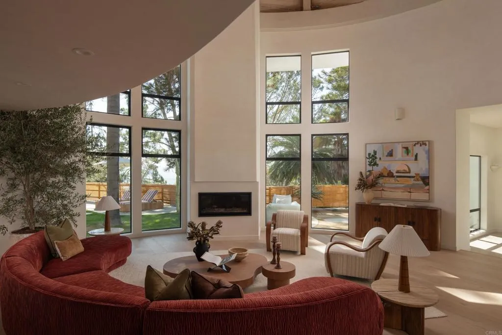 https://cdn.realtyfeed.com/cdn/127/306581126/2961365bf9b3acc0015ddf8574ec5a76.webp